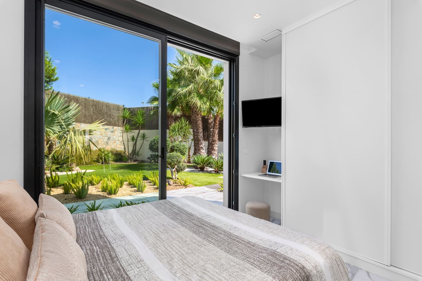 4 slaapkamer Villa te koop in Las Colinas Golf met zwembad garage - € 2.888.000 (Ref: 8583414)