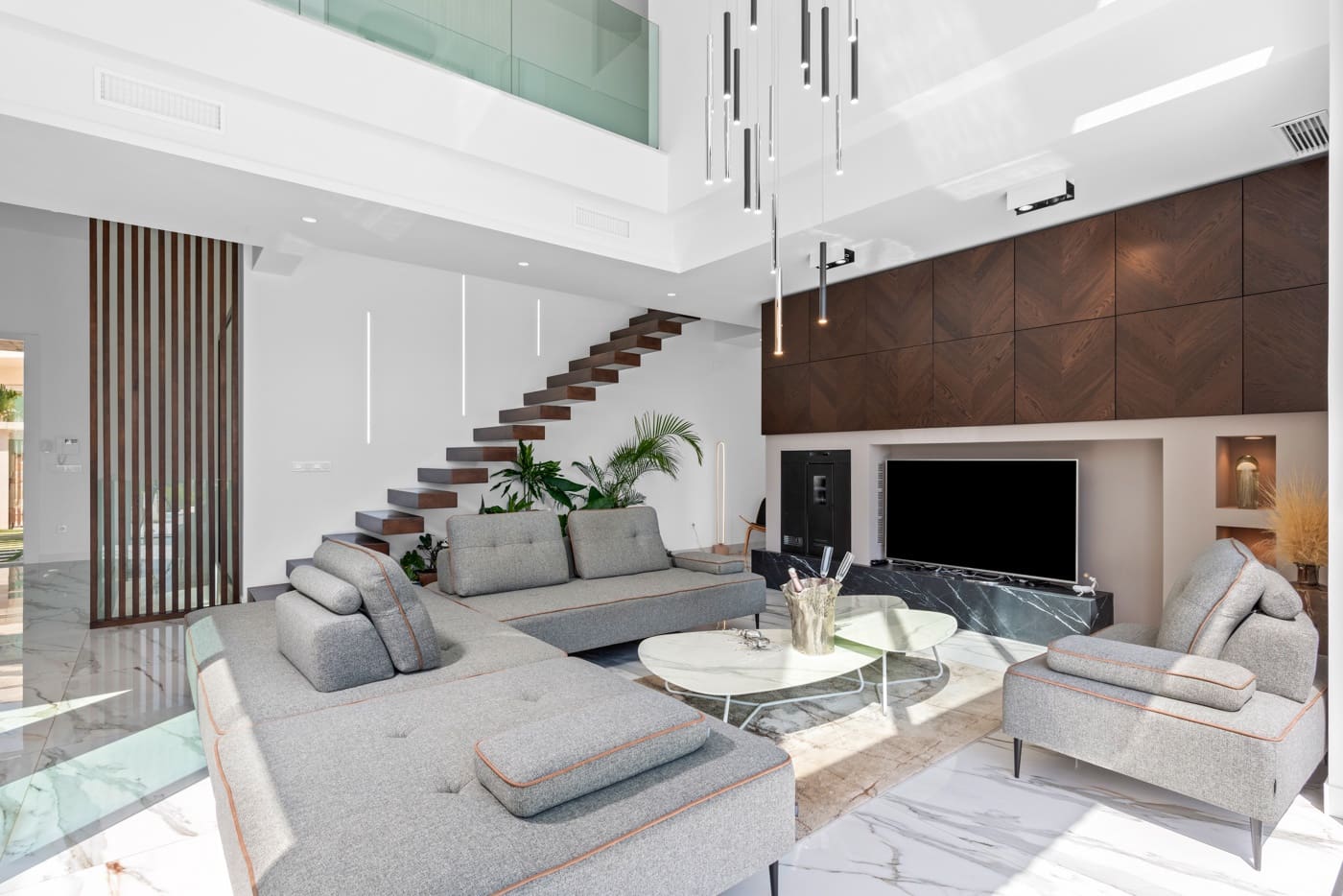 4 sypialnia Willa na sprzedaż w Las Colinas Golf z basenem garażem - 2 600 000 € (Ref: 8583414)
