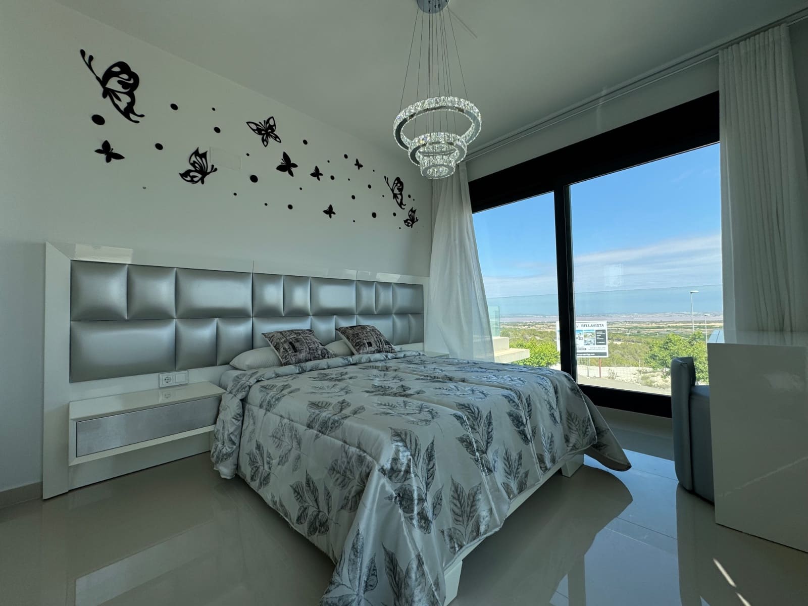 5 slaapkamer Villa te koop in San Miguel de Salinas met zwembad garage - € 849.000 (Ref: 8585624)