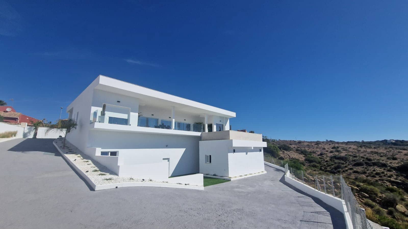 5 bedroom Villa for sale in La Marina with pool garage - € 1,590,000 (Ref: 8585627)