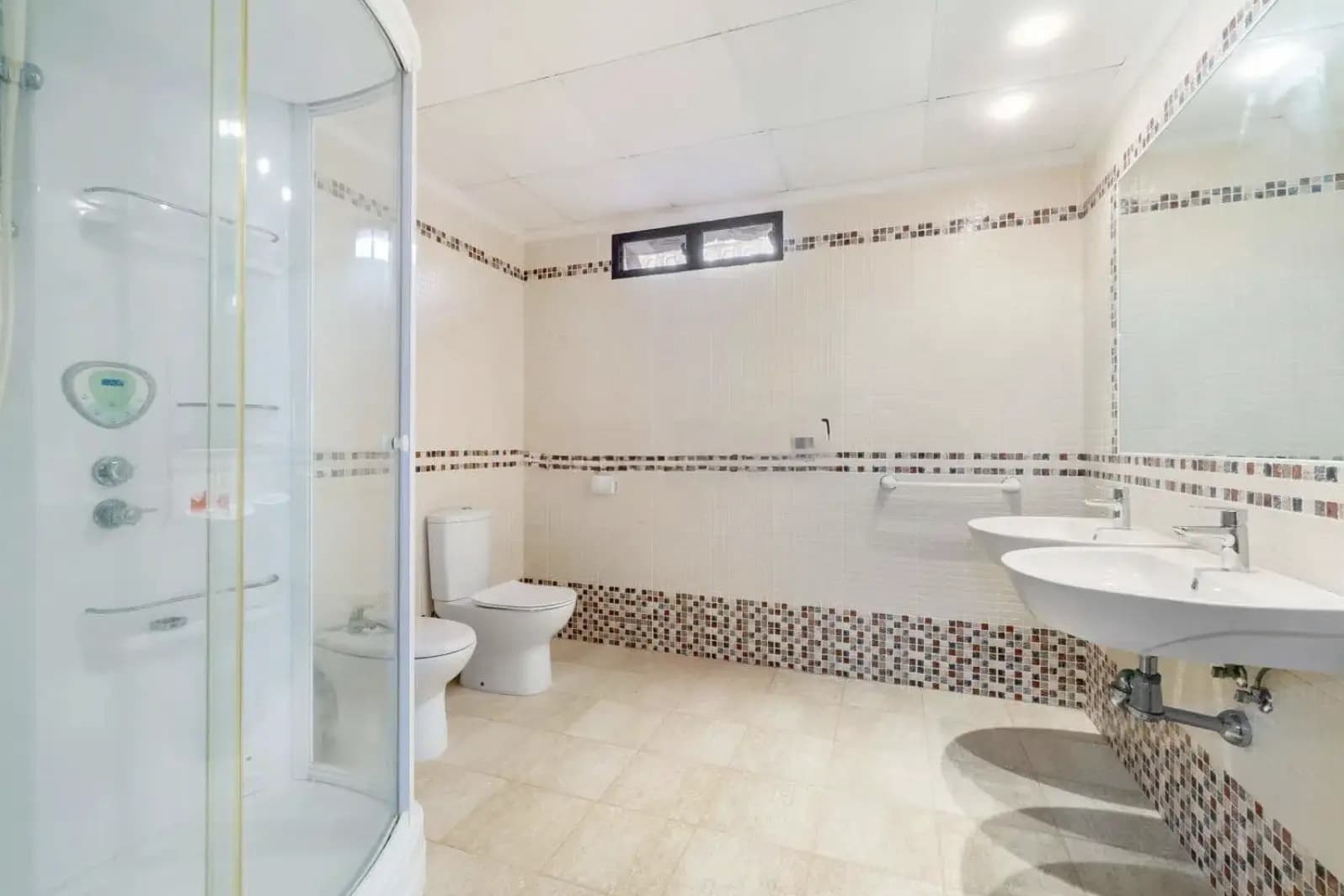 4 chambre Villa/Maison à vendre à La Zenia avec piscine garage - 1 300 000 € (Ref: 8688842)