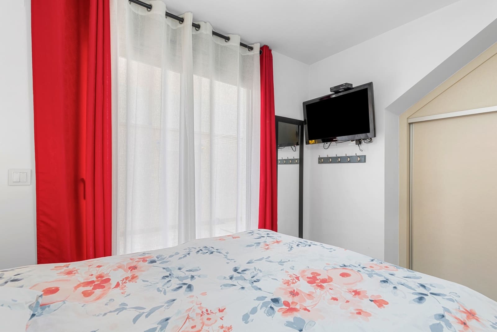 3 bedroom Villa for sale in Villamartin with pool - € 435,000 (Ref: 8762592)