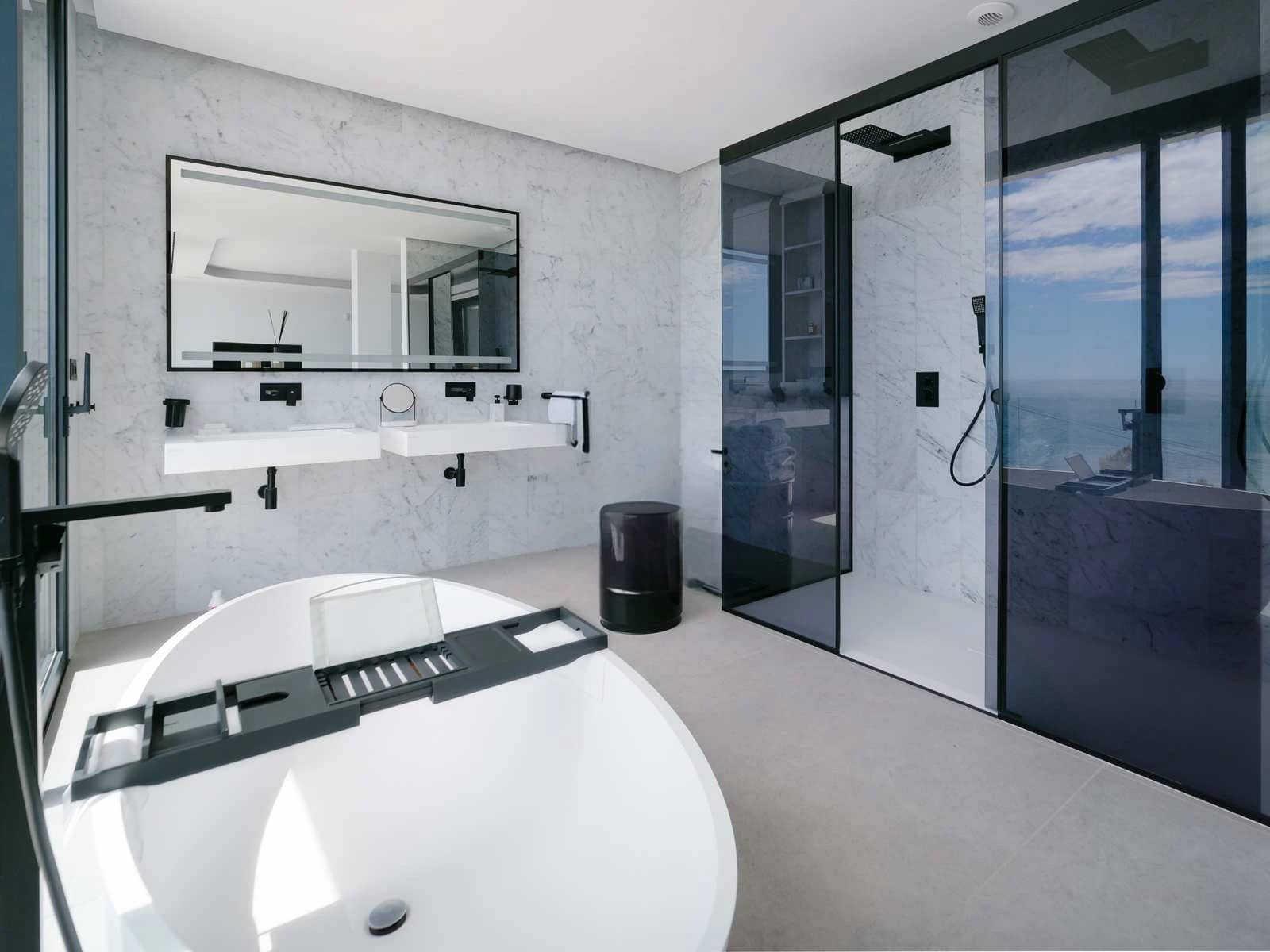 3 soverom Villa til salgs i Arenal med svømmebasseng garasje - € 4 250 000 (Ref: 8824341)