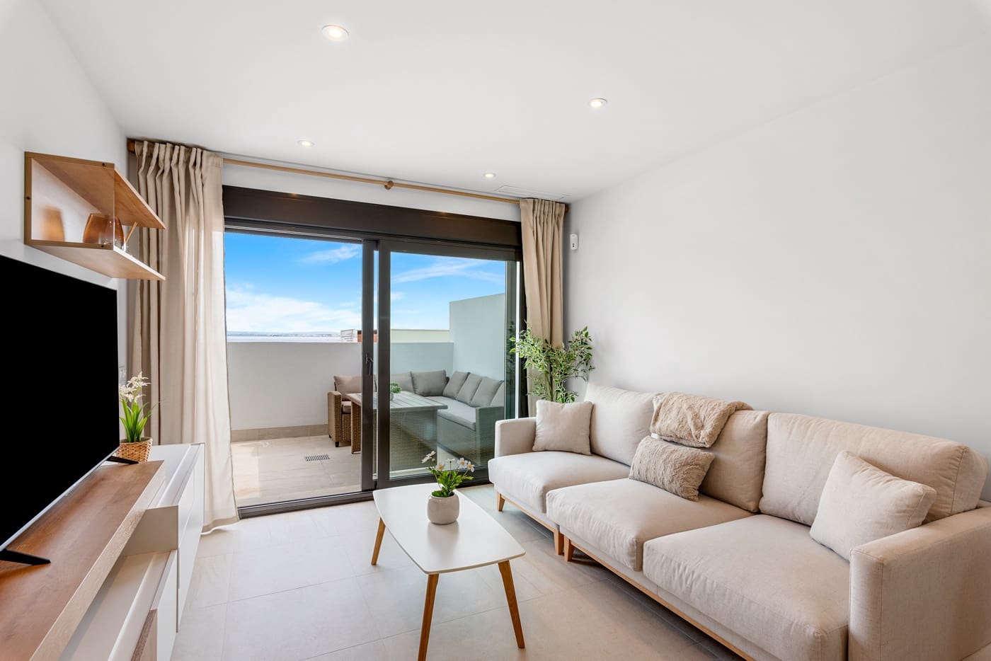 3 soveværelse Lejlighed til salg i Los Balcones med swimmingpool garage - € 349.000 (Ref: 8931680)