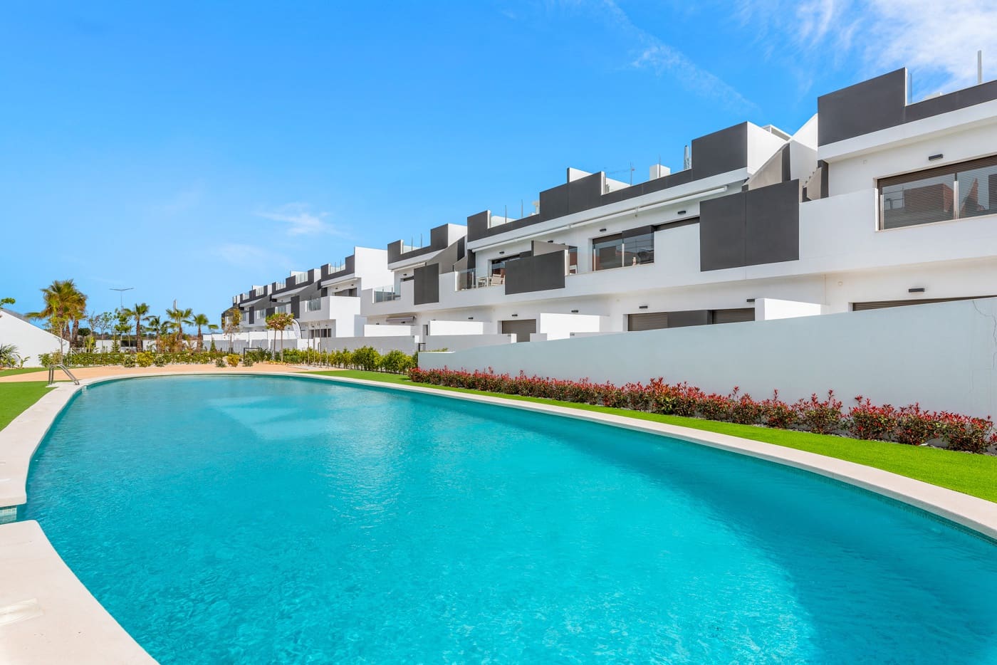 3 soveværelse Lejlighed til salg i Los Balcones med swimmingpool garage - € 349.000 (Ref: 8931680)