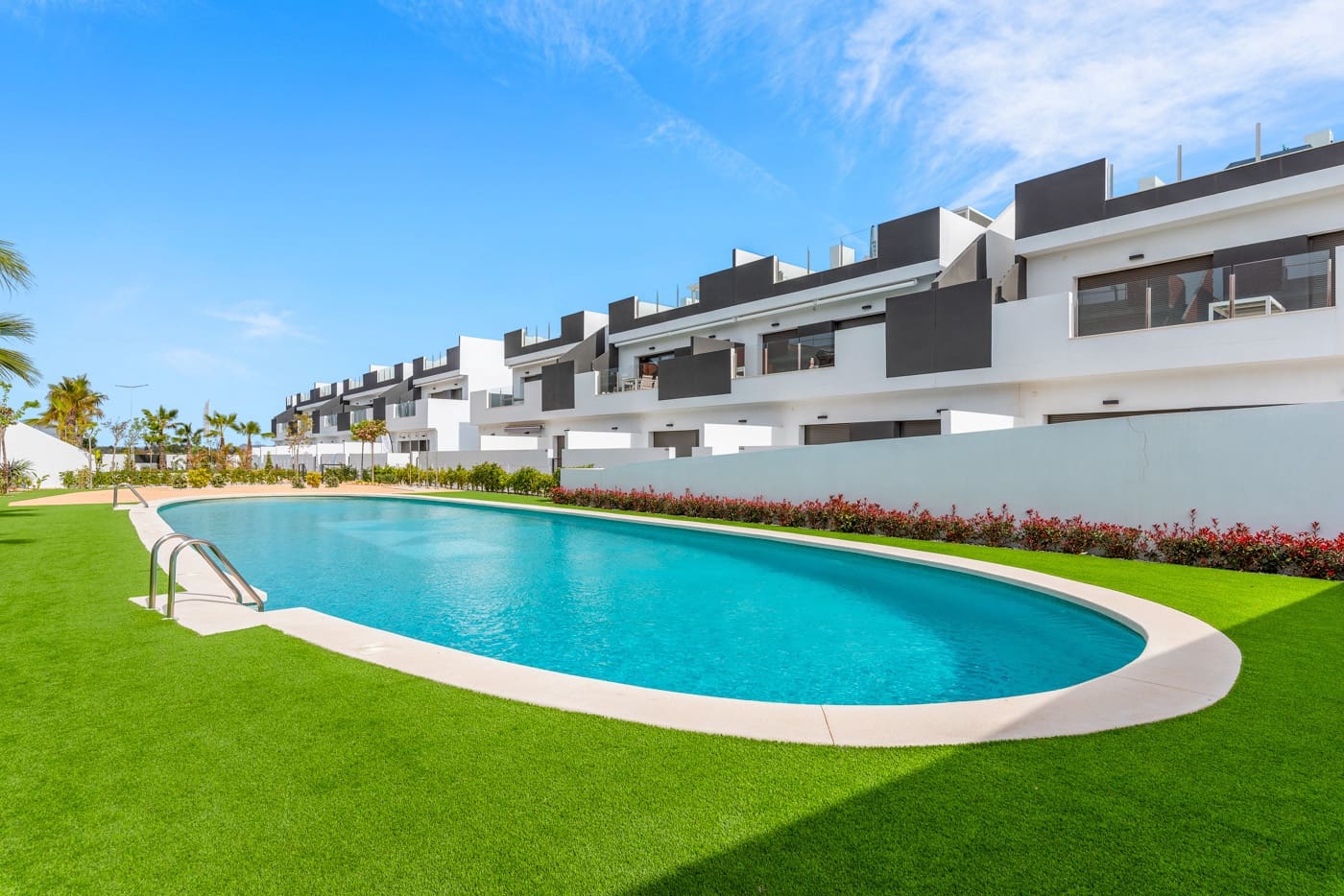 3 soveværelse Lejlighed til salg i Los Balcones med swimmingpool garage - € 349.000 (Ref: 8931680)