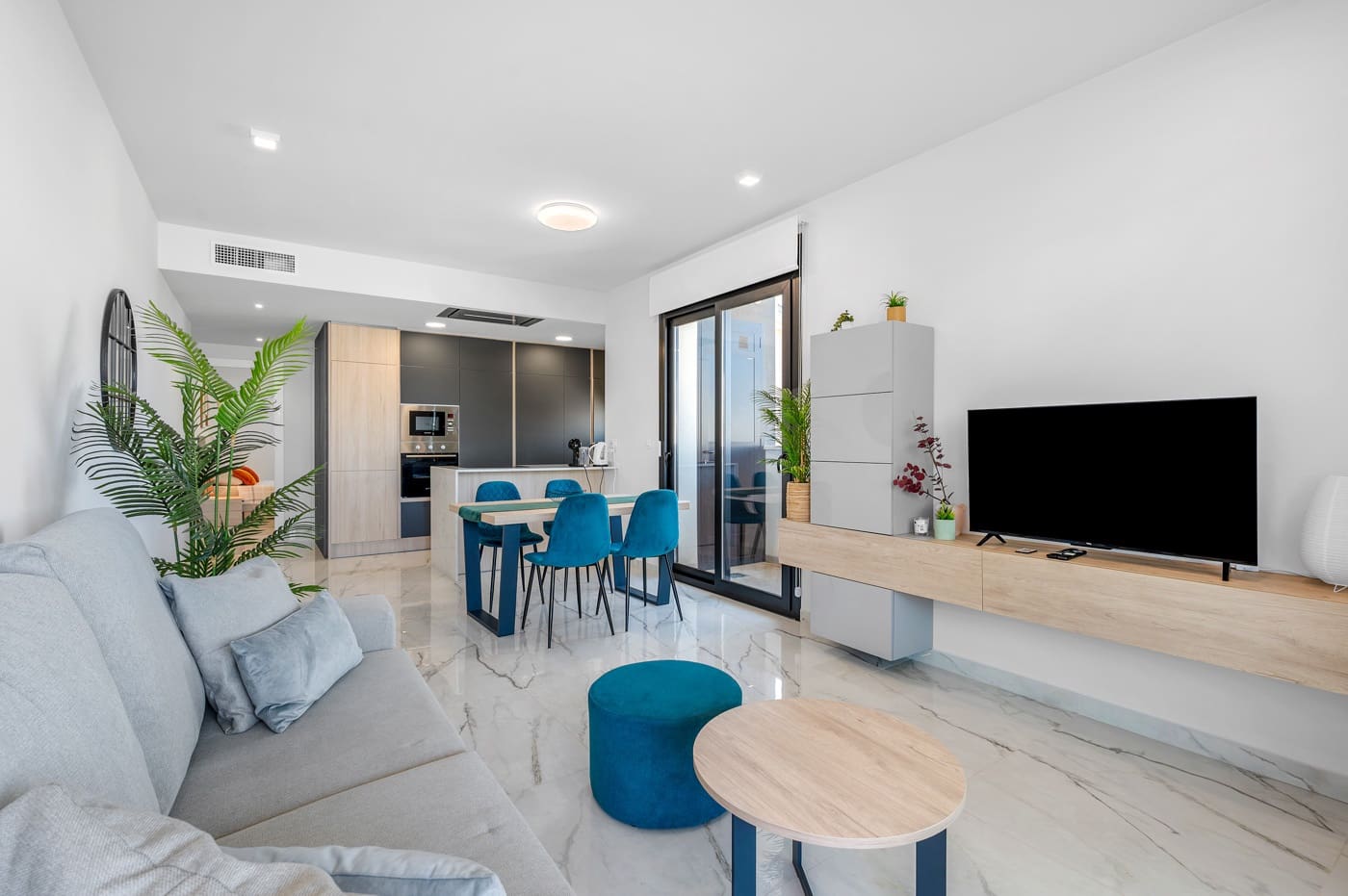 2 soverom Leilighet til salgs i Playa Flamenca med svømmebasseng garasje - € 339 000 (Ref: 9277935)