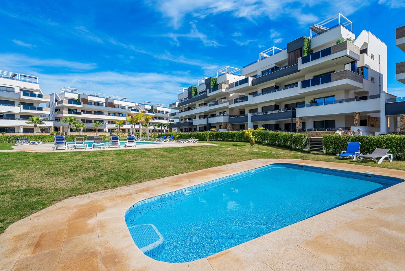 2 soverom Leilighet til salgs i Playa Flamenca med svømmebasseng garasje - € 339 000 (Ref: 9277935)