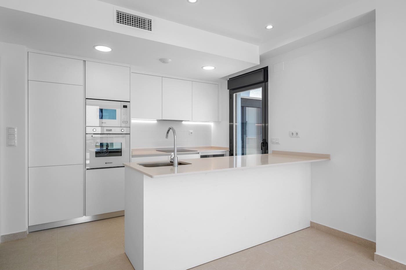 2 Zimmer Apartment zu verkaufen in Los Alcazares mit Pool Garage - 299.950 € (Ref: 9277936)