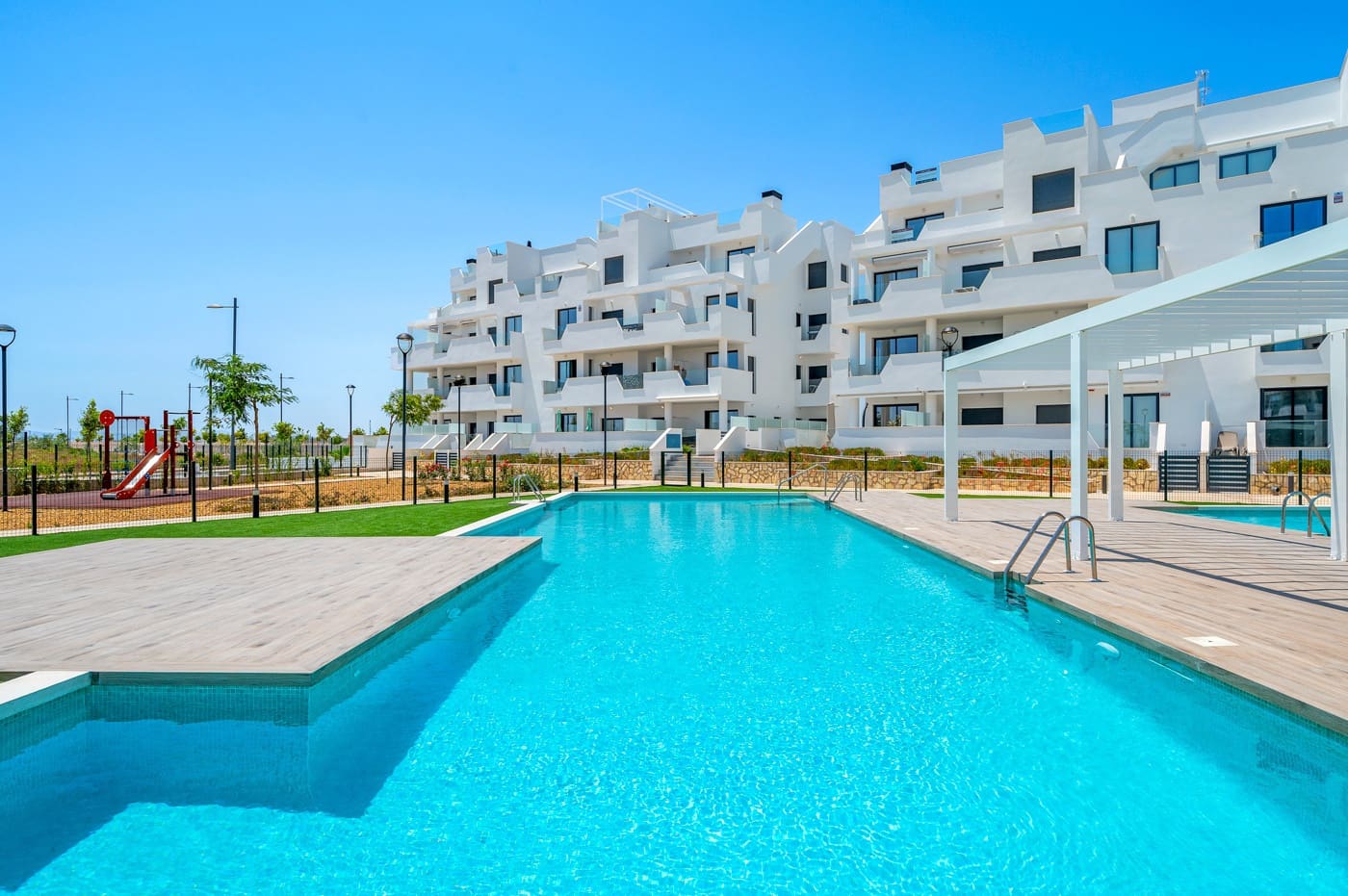 2 Zimmer Apartment zu verkaufen in Los Alcazares mit Pool Garage - 299.950 € (Ref: 9277936)