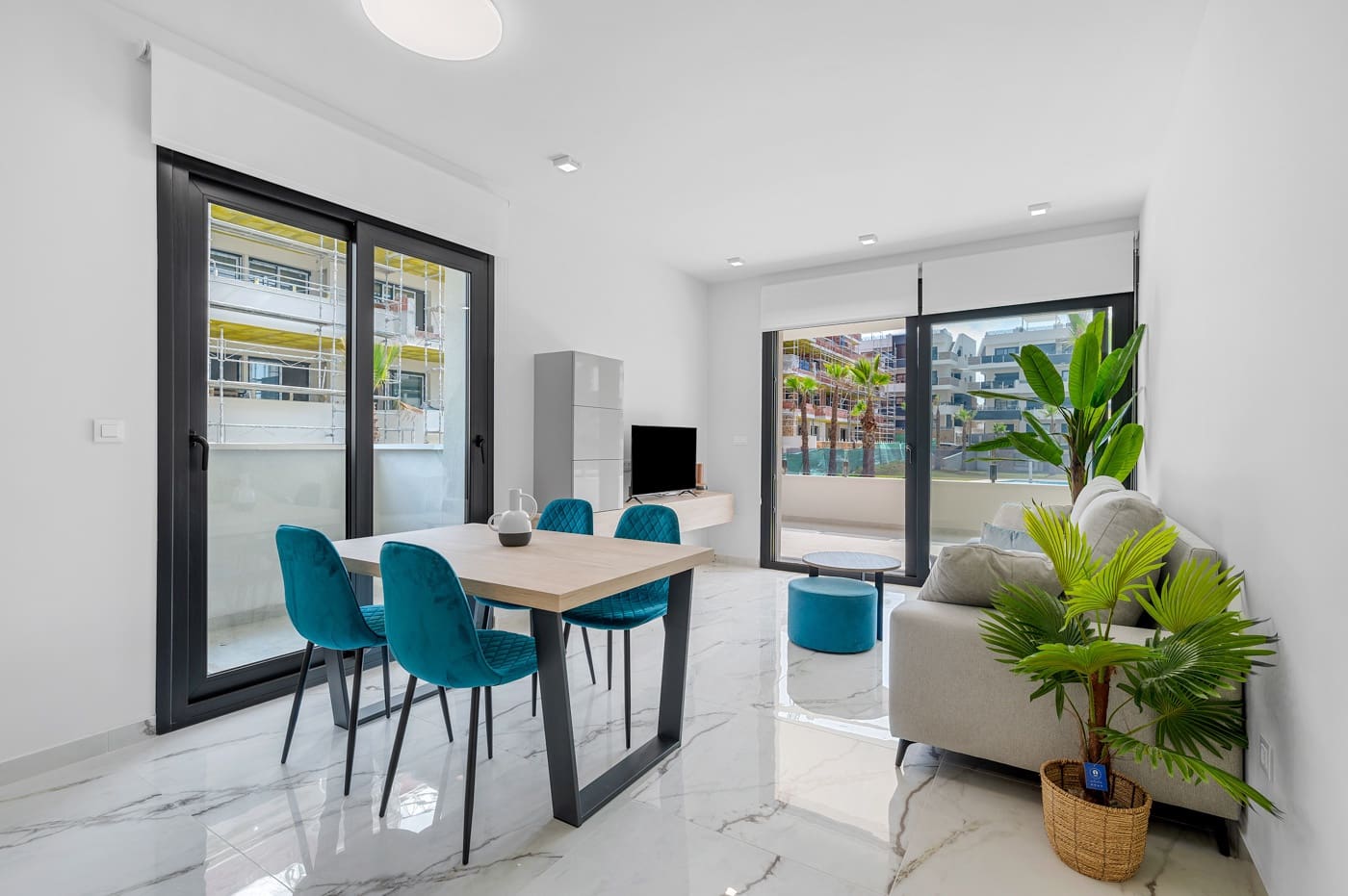 2 chambre Appartement à vendre à Los Altos avec piscine garage - 279 000 € (Ref: 9277937)