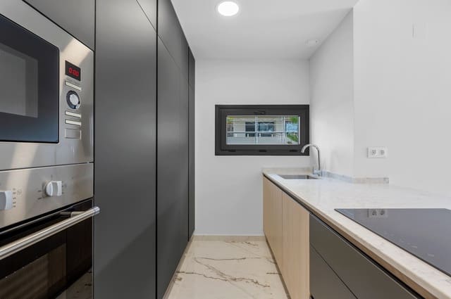 2 chambre Appartement à vendre à Los Altos avec piscine garage - 279 000 € (Ref: 9277937)