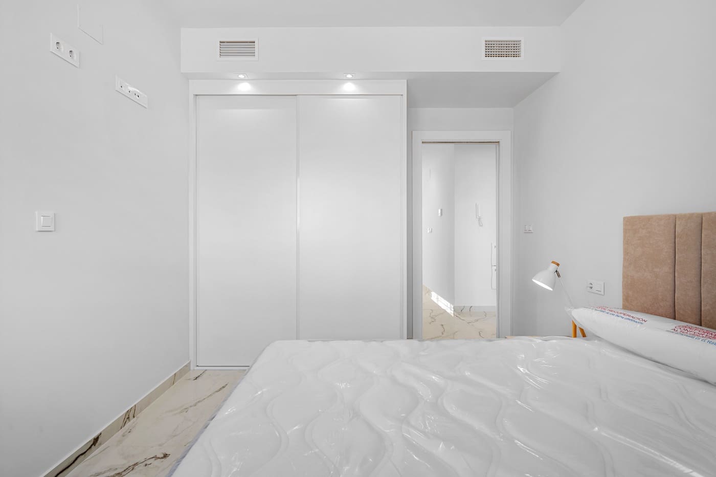 2 chambre Appartement à vendre à Los Altos avec piscine garage - 279 000 € (Ref: 9277937)