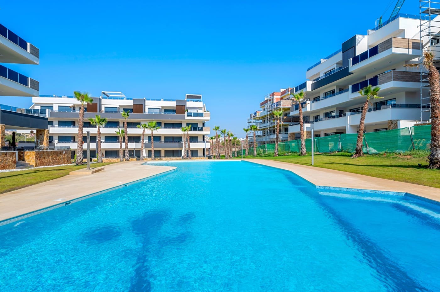 2 chambre Appartement à vendre à Los Altos avec piscine garage - 279 000 € (Ref: 9277937)