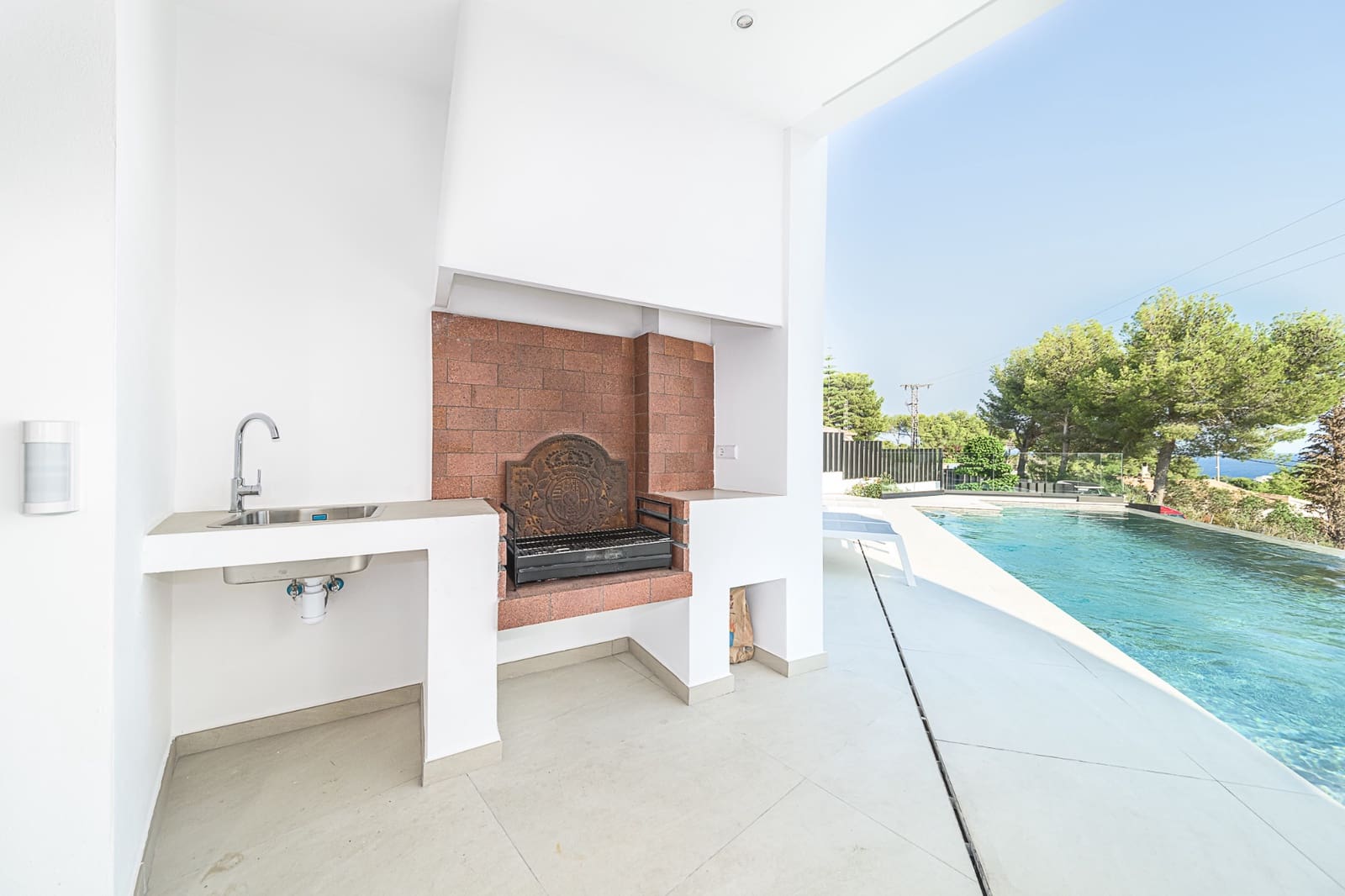 3 bedroom Villa for sale in Benissa with pool - € 1,350,000 (Ref: 9277943)