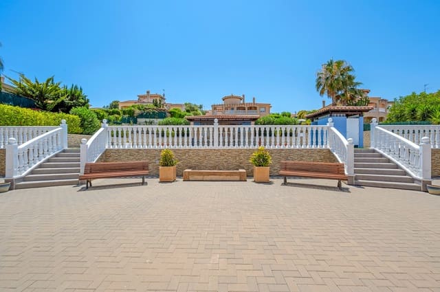 4 slaapkamer Villa te koop in Algorfa met zwembad garage - € 585.000 (Ref: 9277944)