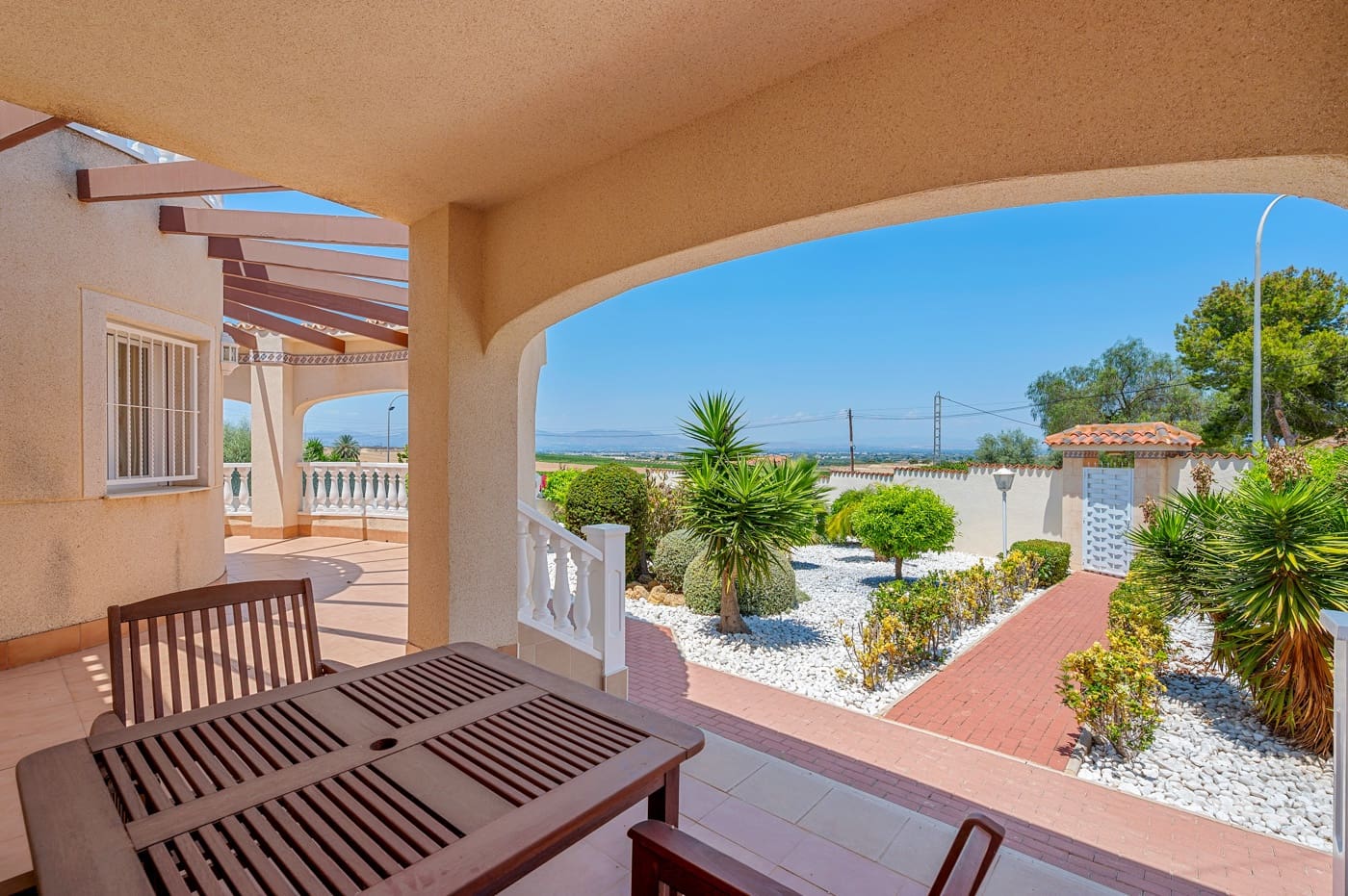 4 slaapkamer Villa te koop in Algorfa met zwembad garage - € 585.000 (Ref: 9277944)