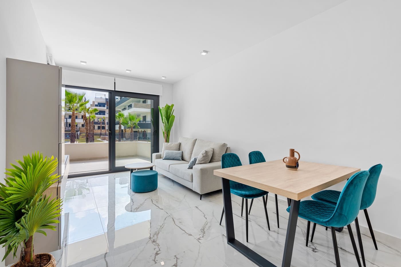 2 bedroom Apartment for sale in Los Altos with pool garage - € 279,900 (Ref: 9277945)