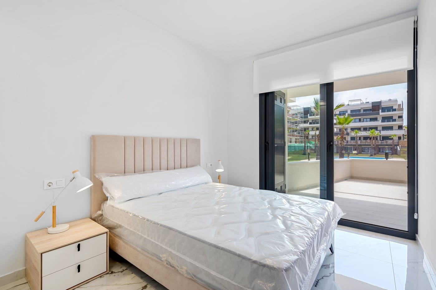 2 bedroom Apartment for sale in Los Altos with pool garage - € 279,900 (Ref: 9277945)