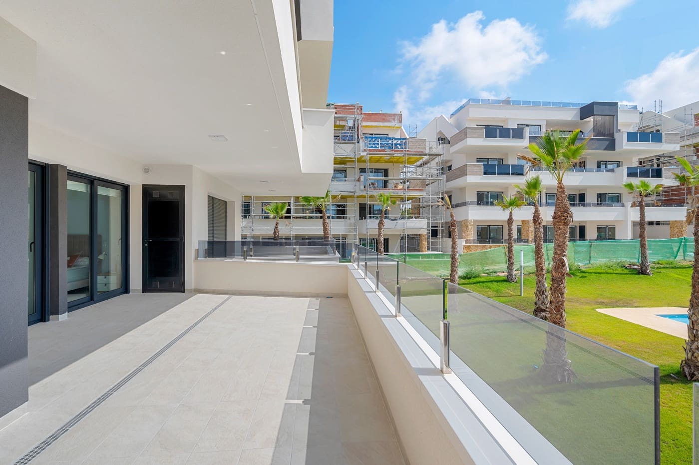 2 bedroom Apartment for sale in Los Altos with pool garage - € 279,900 (Ref: 9277945)