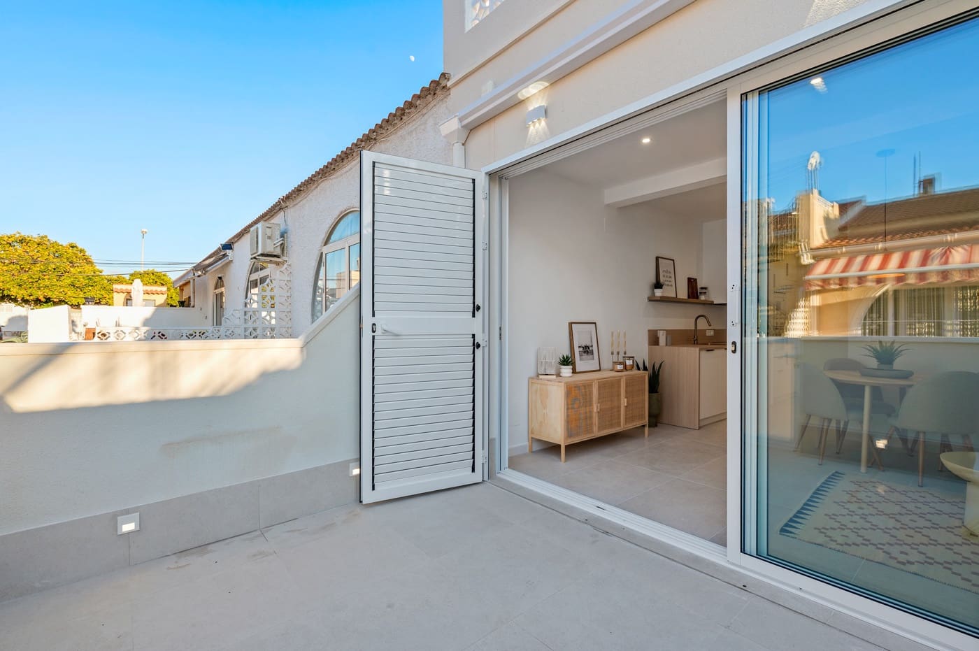 2 slaapkamer Rijtjeshuis te koop in El Chaparral - € 149.000 (Ref: 9497854)