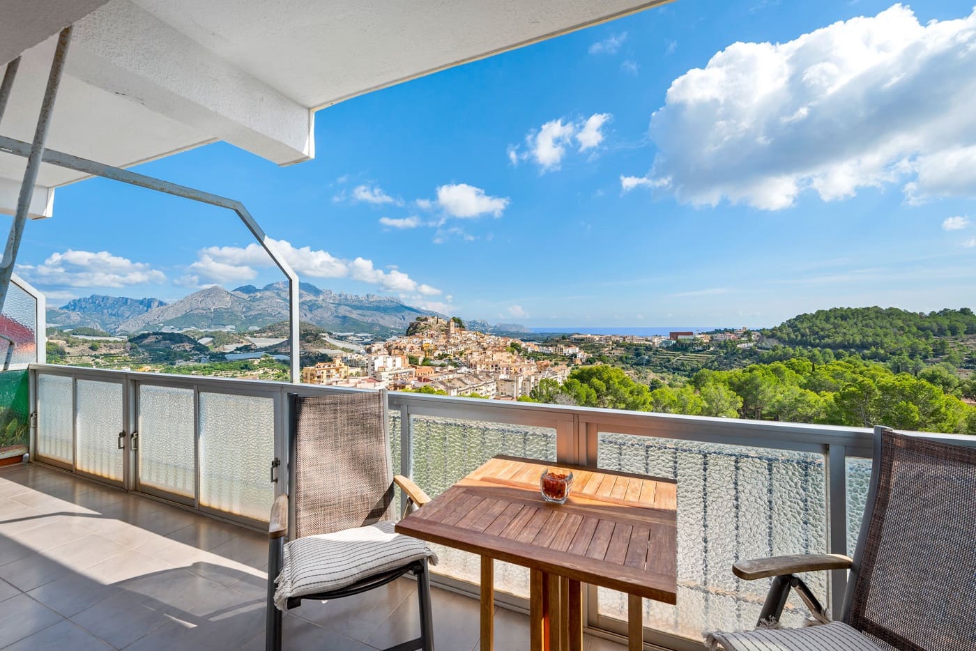 2 bedroom Apartment for sale in La Nucia with pool - € 249,000 (Ref: 9497875)