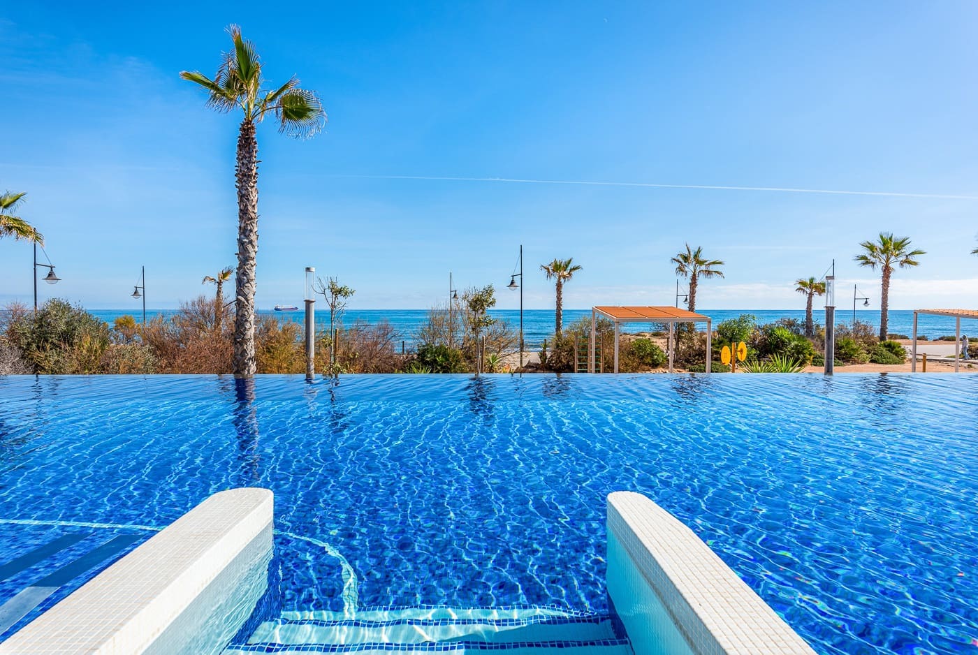 2 bedroom Apartment for sale in Orihuela Costa with pool - € 420,000 (Ref: 9497879)