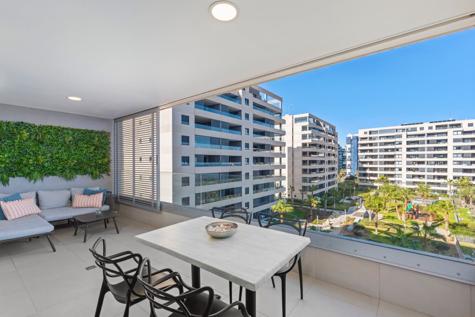 2 bedroom Apartment for sale in Orihuela Costa with pool - € 430,000 (Ref: 9497883)