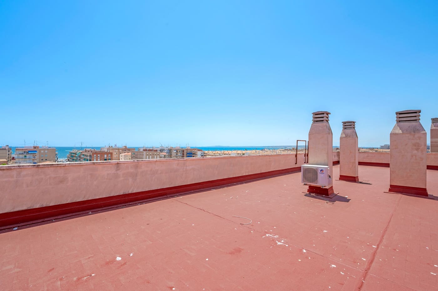 2 bedroom Apartment for sale in Santa Pola with pool - € 220,000 (Ref: 9497889)