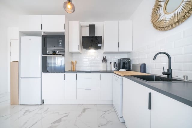 2 Zimmer Wohnung zu verkaufen in Punta Prima, Orihuela mit Pool - 275.000 € (Ref: 9497892)