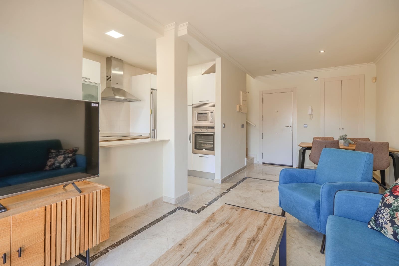 3 bedroom Apartment for sale in Los Alcazares with pool - € 270,000 (Ref: 9497894)