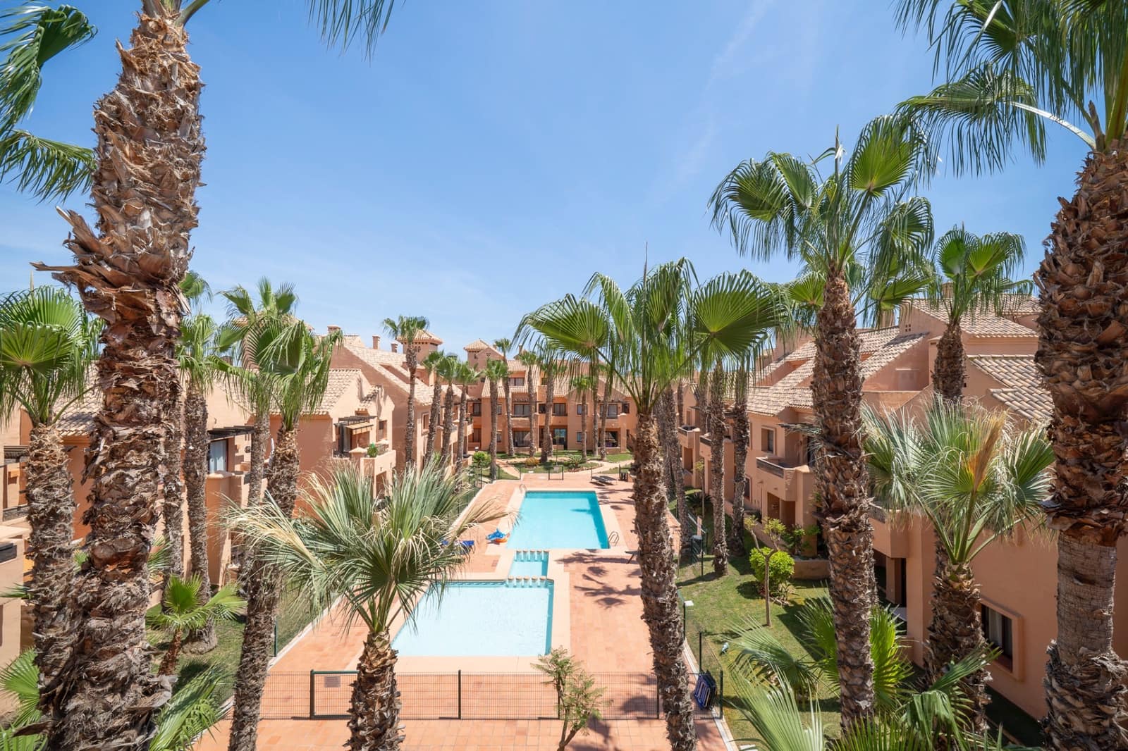 3 bedroom Apartment for sale in Los Alcazares with pool - € 270,000 (Ref: 9497894)