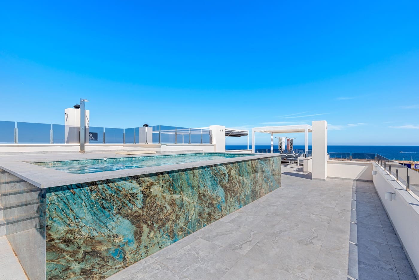 3 sovrum Takvåning till salu i Orihuela Costa med pool - 990 000 € (Ref: 9497897)