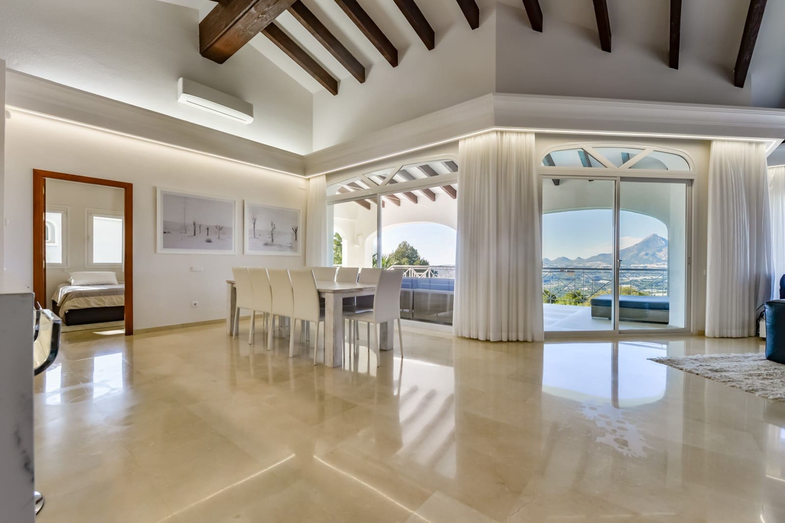 8 bedroom Villa for sale in Altea with pool - € 2,650,000 (Ref: 9497902)
