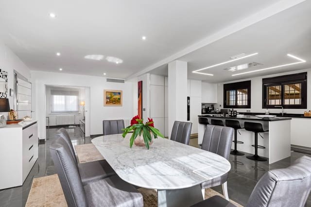 5 slaapkamer Villa te koop in San Juan de Alicante / Sant Joan d'Alacant met zwembad - € 1.365.000 (Ref: 9497905)