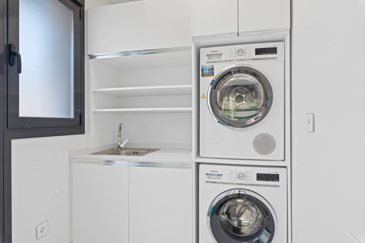 5 bedroom Villa for sale in San Miguel de Salinas with pool - € 849,000 (Ref: 9497911)