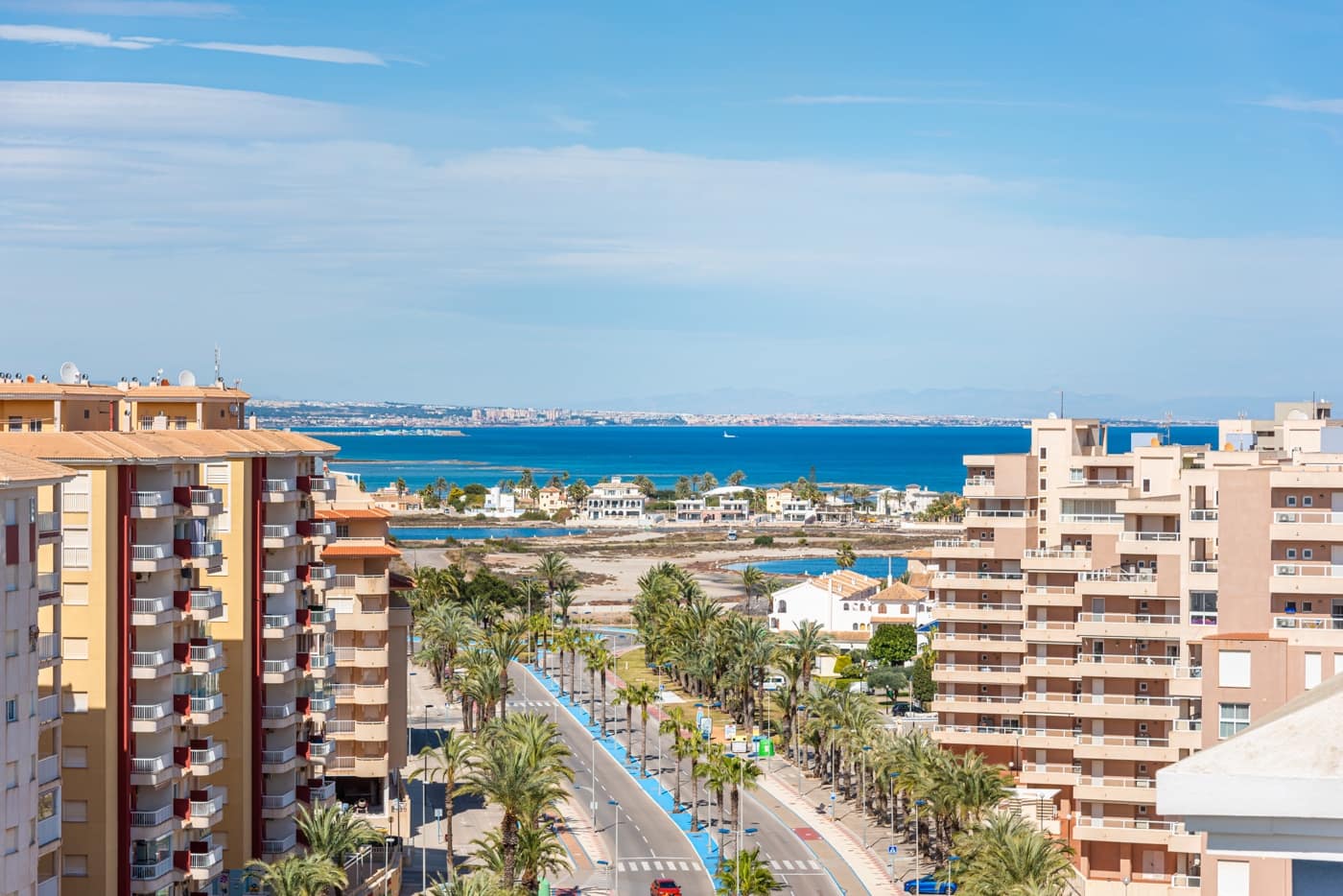 1 bedroom Penthouse for sale in La Manga del Mar Menor with pool - € 380,000 (Ref: 9497916)