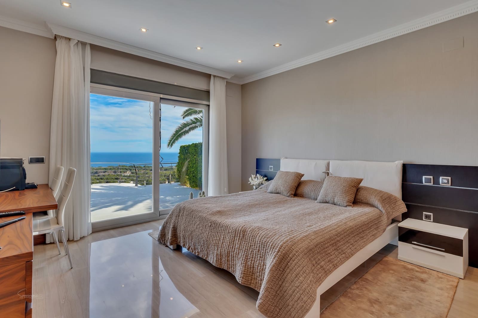 4 bedroom Villa for sale in Benissa with pool - € 1,800,000 (Ref: 9500376)