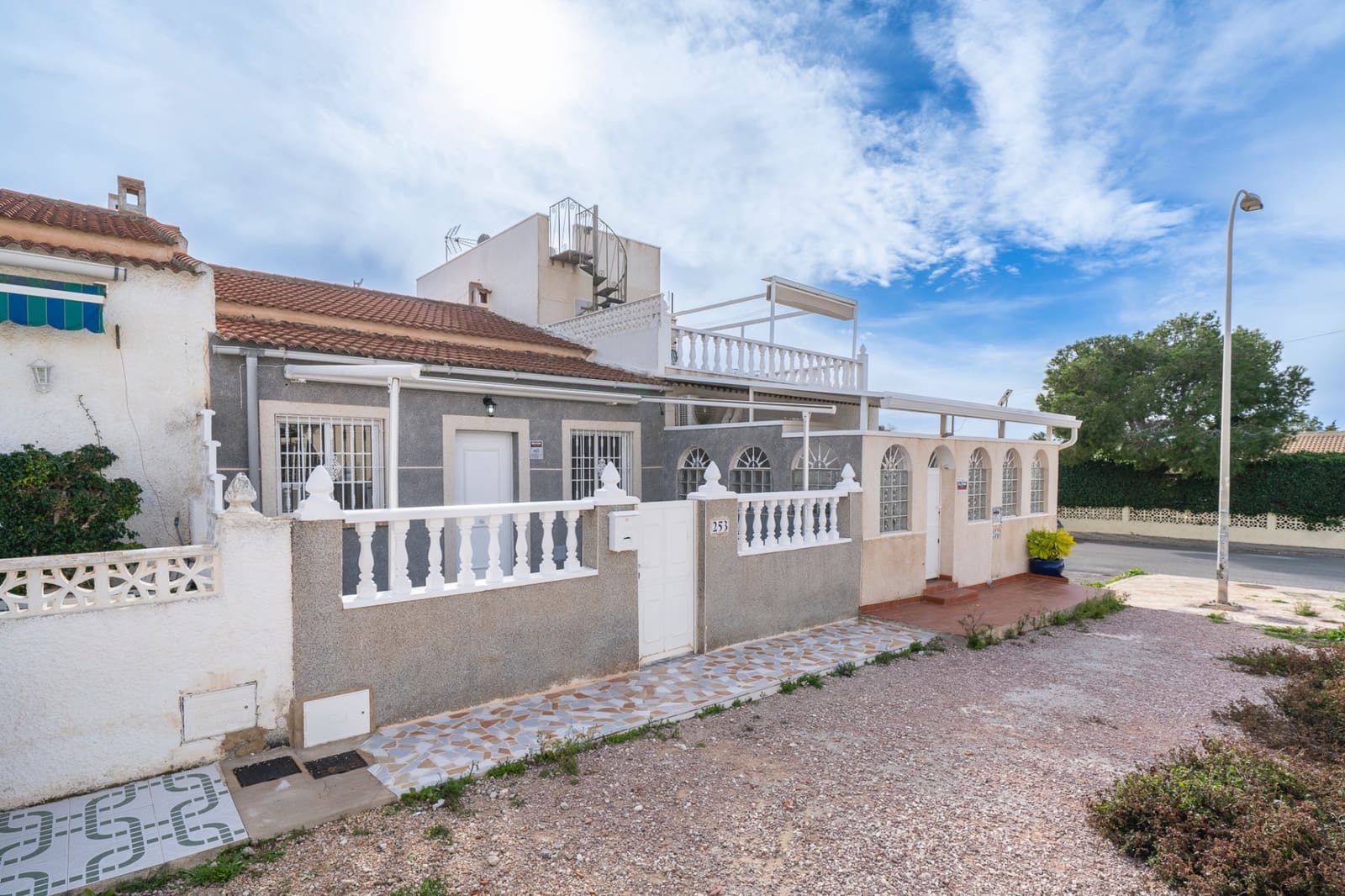 2 slaapkamer Bungalow te koop in El Chaparral - € 119.000 (Ref: 9568221)