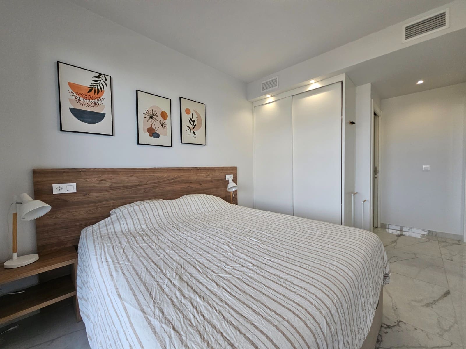 2 soveværelse Lejlighed til salg i Playa Flamenca med swimmingpool garage - € 365.000 (Ref: 9701600)