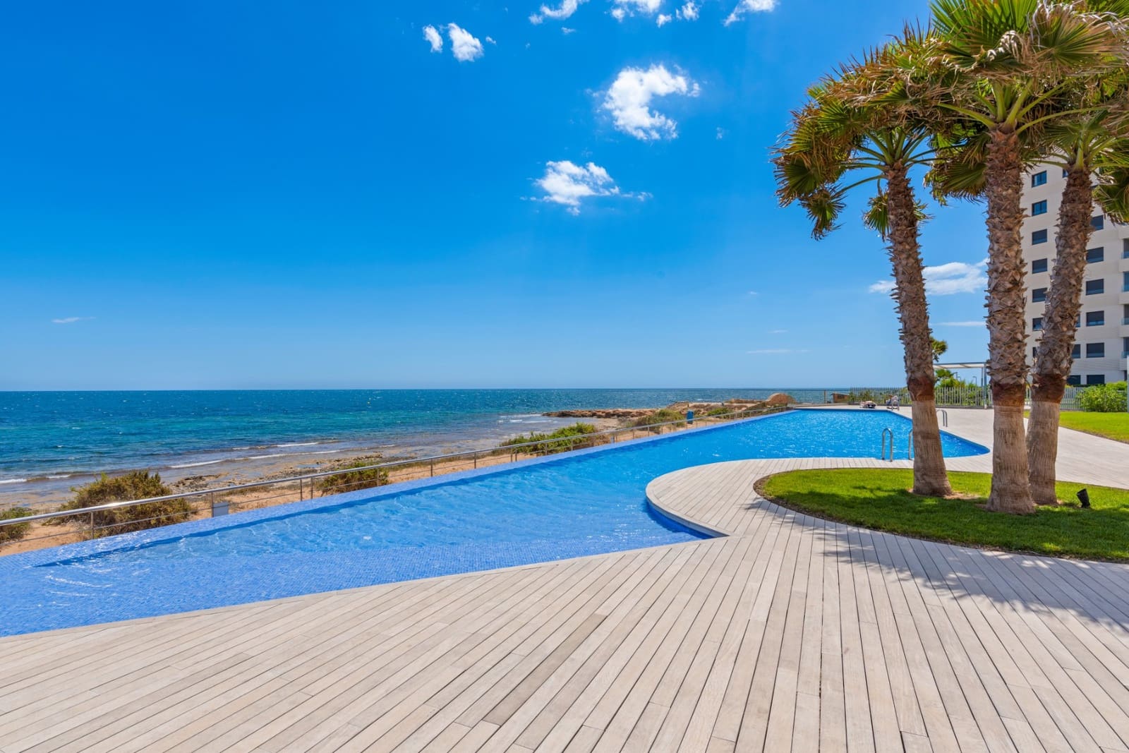 3 sypialnia Apartament na sprzedaż w Orihuela Costa z basenem - 1 200 000 € (Ref: 9720709)