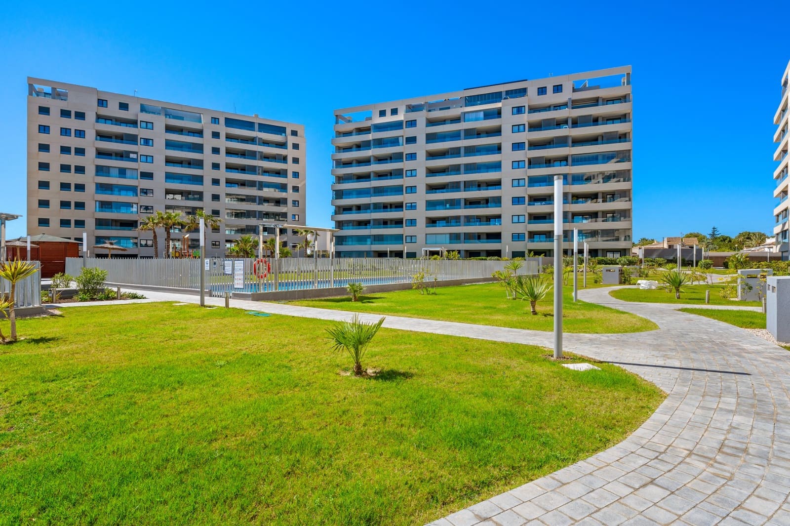 3 sypialnia Apartament na sprzedaż w Orihuela Costa z basenem - 1 200 000 € (Ref: 9720709)