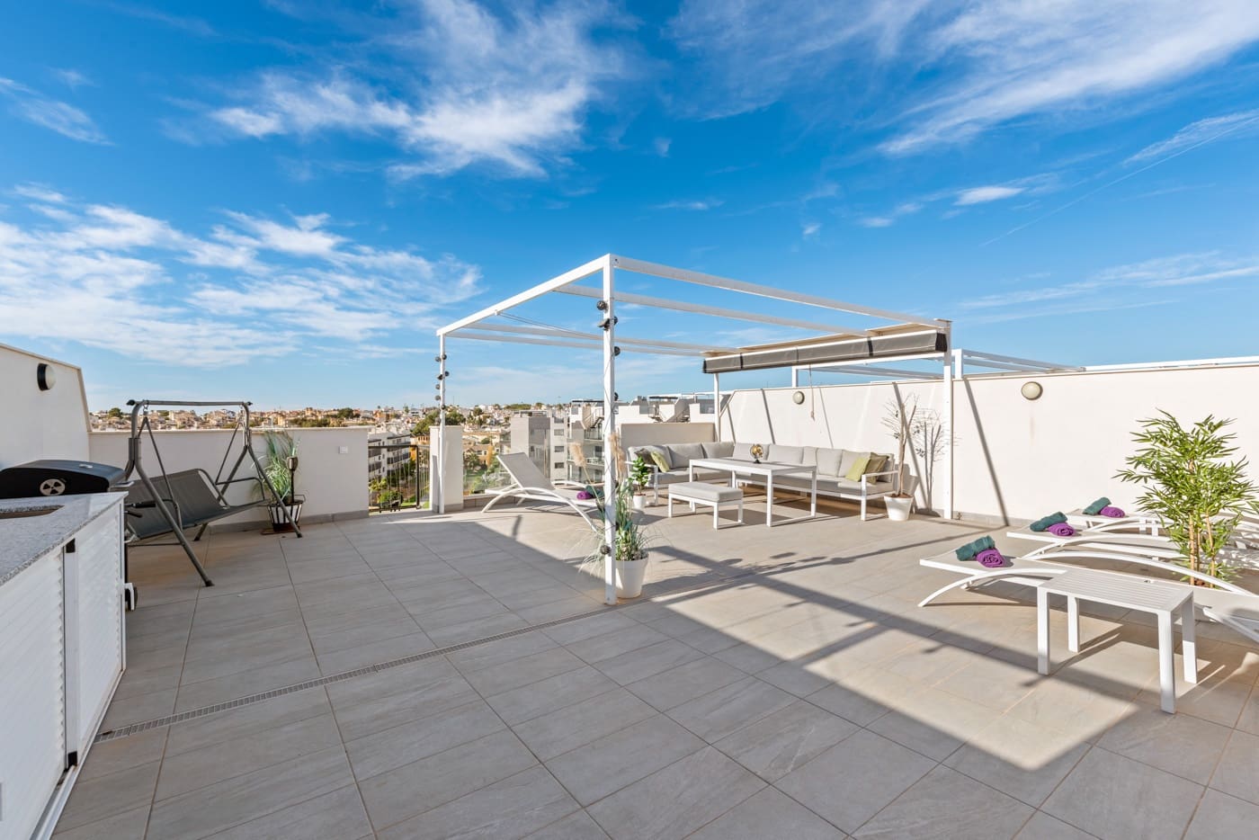 2 camera da letto Attico in vendita in Villamartin con piscina garage - 319.900 € (Rif: 9821669)
