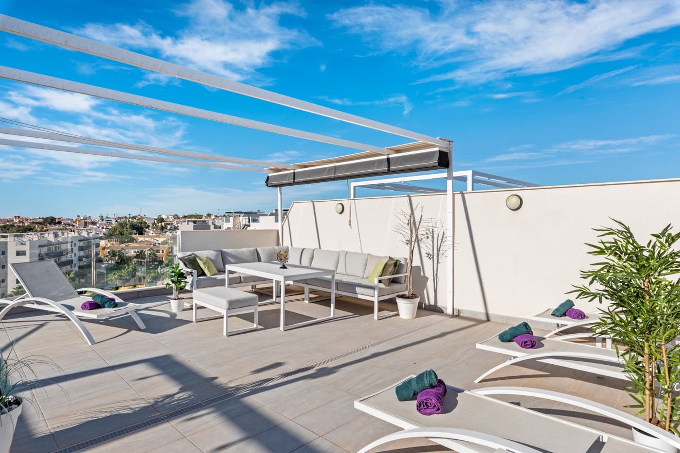 2 camera da letto Attico in vendita in Villamartin con piscina garage - 319.900 € (Rif: 9821669)