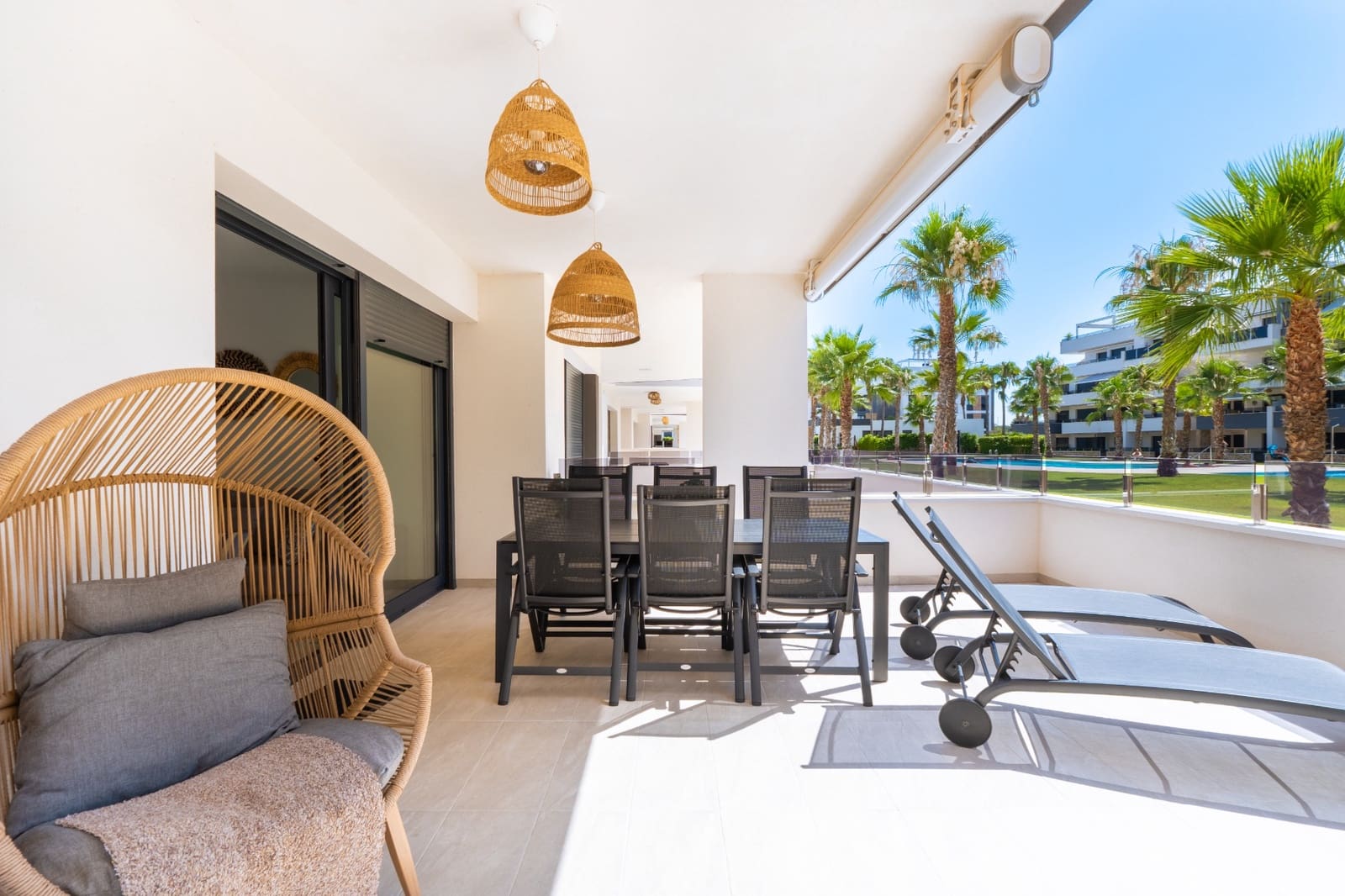2 bedroom Apartment for sale in Los Altos with pool garage - € 310,000 (Ref: 9938889)