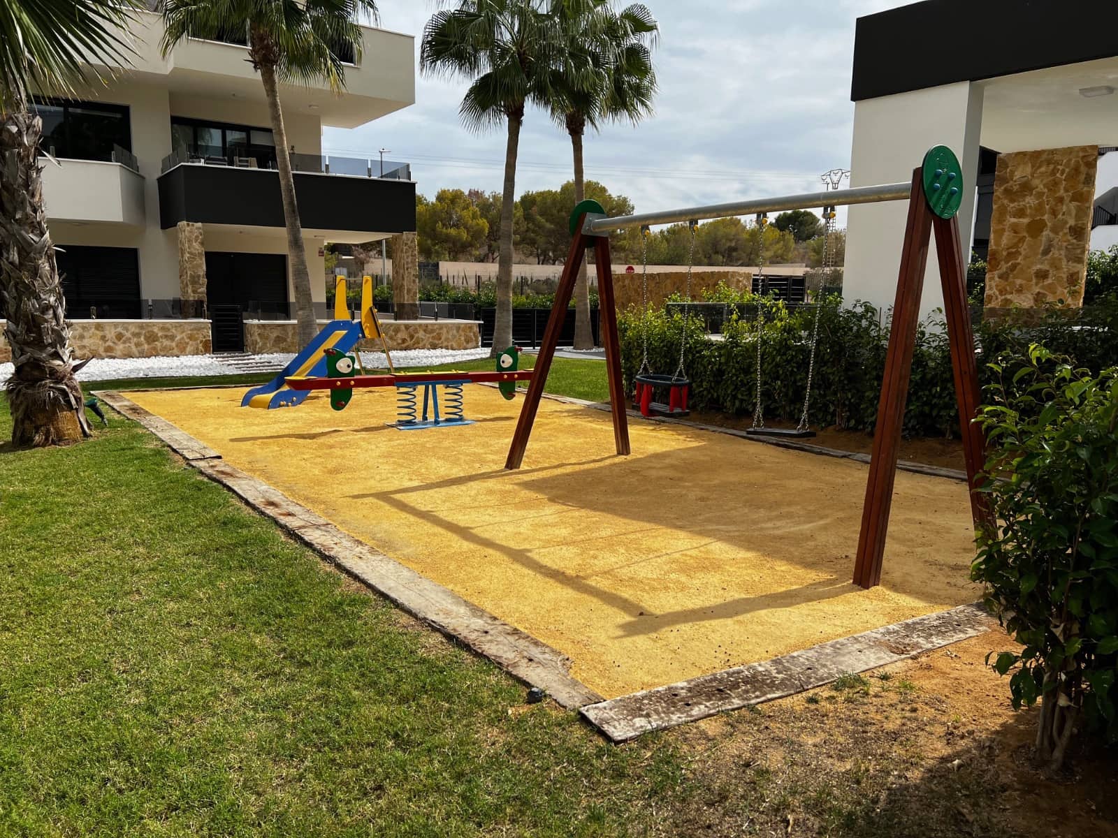 2 bedroom Apartment for sale in Los Altos with pool garage - € 310,000 (Ref: 9938889)