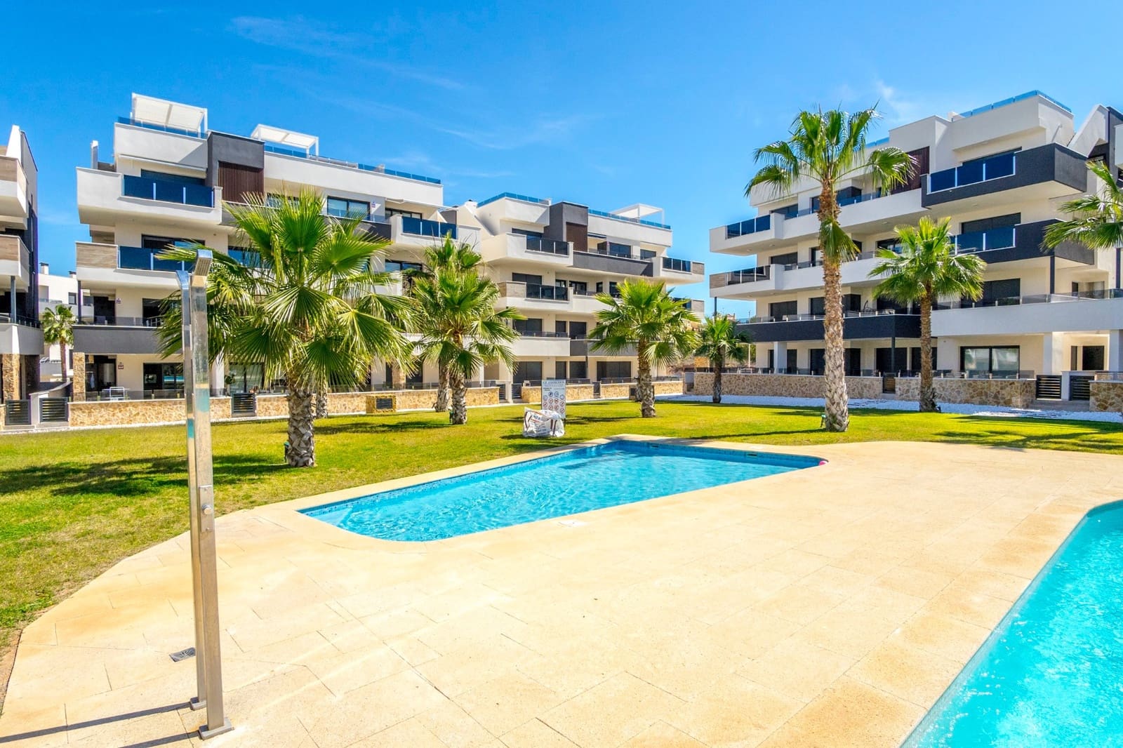 2 bedroom Apartment for sale in Los Altos with pool garage - € 310,000 (Ref: 9938889)