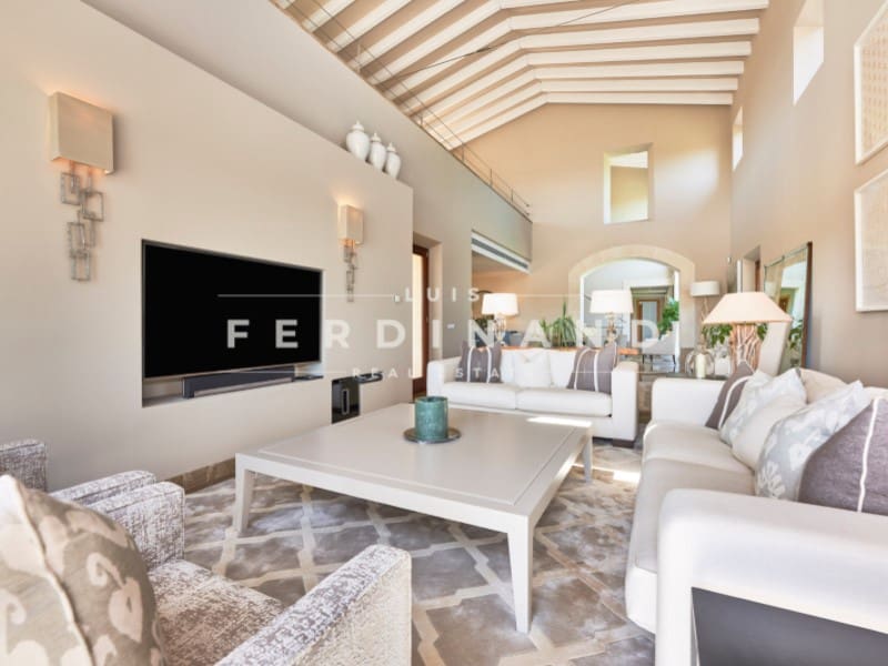 6 Zimmer Villa zu verkaufen in Santa Maria del Cami mit Pool Garage - 5.950.000 € (Ref: 10100202)
