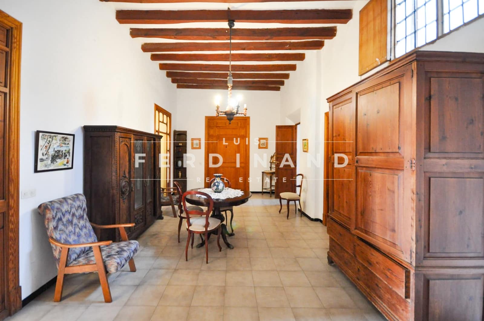 10 soverom Villa til salgs i Binissalem med svømmebasseng garasje - € 1 950 000 (Ref: 7411393)