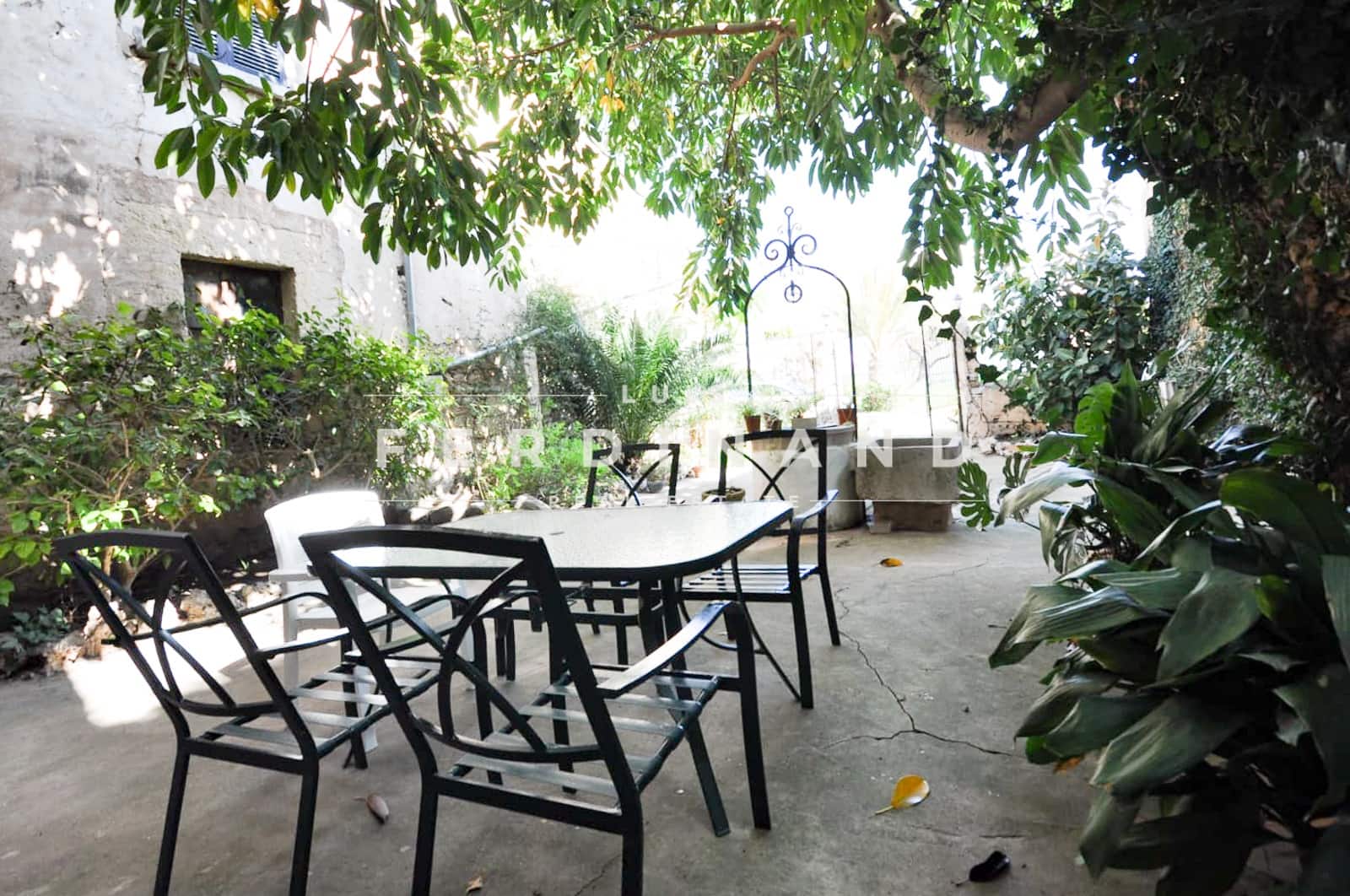 10 soverom Villa til salgs i Binissalem med svømmebasseng garasje - € 1 950 000 (Ref: 7411393)